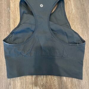 Lululemon cropped shirt